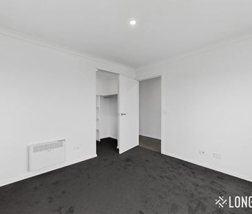 Practical Living in Manor Lakes - Photo 3