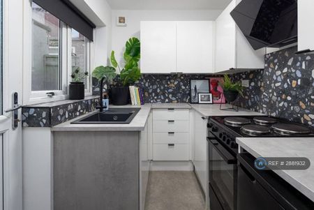 2 bedroom terraced house to rent - Photo 3