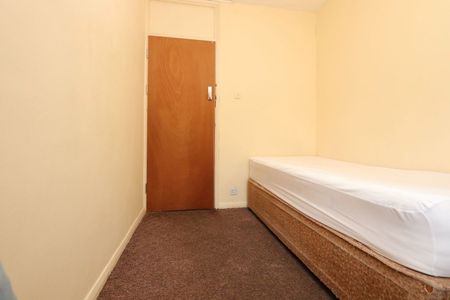 Room in a Shared Flat, Pennyfields, E14 - Photo 2