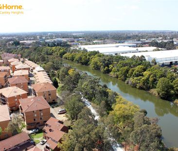 LUXURIOUS 2 BEDROOM APARTMENT + STUDY WITH AMAZING VIEWS - Photo 6