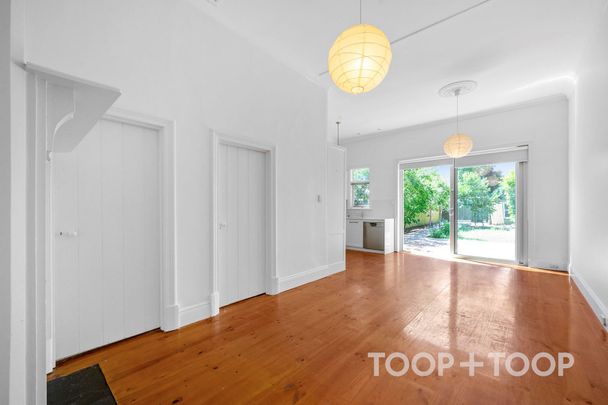 Character Home in prime location! - Photo 1