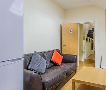 Tewkesbury Street, Cathays, CF24 - Photo 1