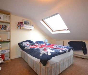 Grange Avenue, Earley, Reading, Berkshire, RG6 - Photo 4