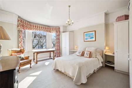 6 bedroom detached house to rent - Photo 3