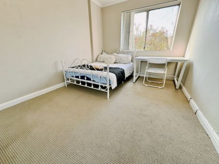 22 Kennedy St, Sydney - Photo 5