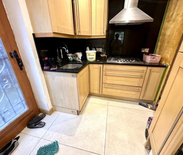 7 bedroom detached house to rent - Photo 5