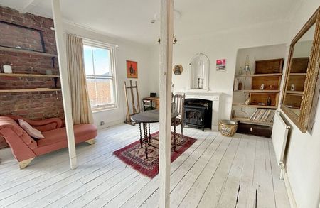 Flat , North Marine Road, Scarborough - Photo 3