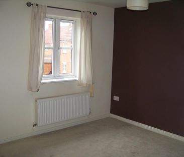 2 bedroom coach house to rent - Photo 5