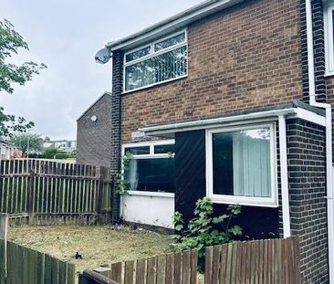 3 bedroom end of terrace house to rent - Photo 2