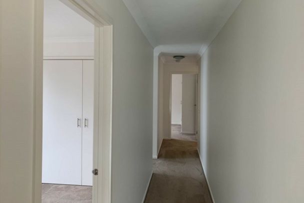 4 Hawkstone Road, Wyndham Vale VIC, Belconnen - Photo 1