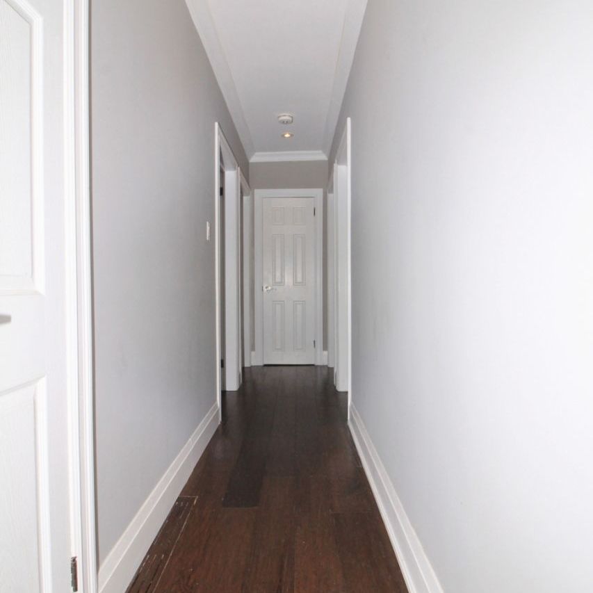 For Lease - 382 Walton Street, Oakville, Ontario - Photo 1