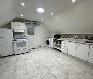 For Lease - 253 Sinclair Avenue, Oshawa, Ontario - Photo 5