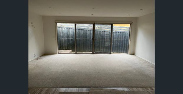 3 bedroom family home - Photo 1