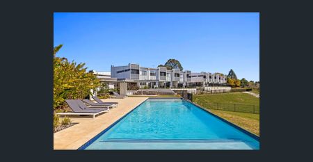 Brand New Fully Furnished Townhouse in Gated Community - Photo 4