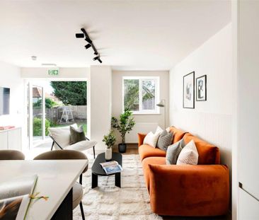 8 bedroom semi-detached house to rent - Photo 2