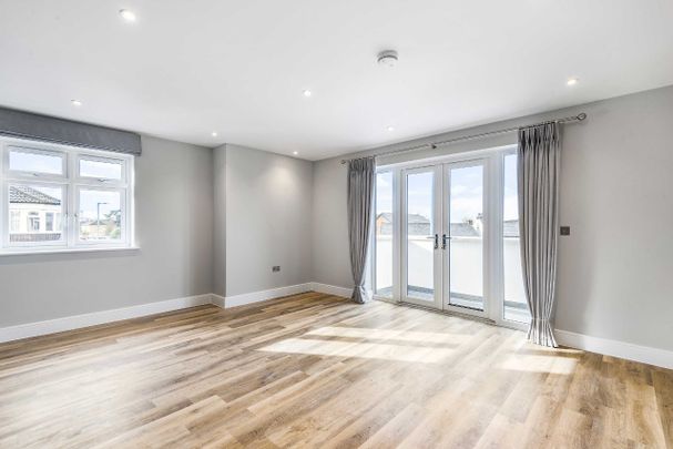 Cotton Road, Potters Bar - Photo 1