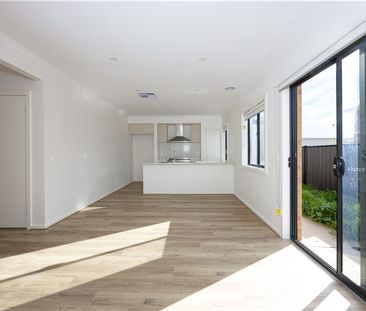 Spacious, Stylish & Perfectly Positioned Living - Photo 1