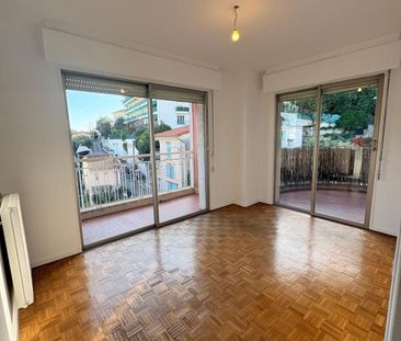 Location Appartement 3 pièces 71m² NICE 06000 - Photo 3