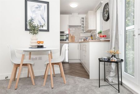 Studio to rent - Photo 5