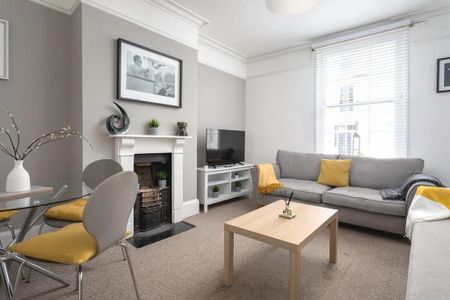 3 bedroom terraced house to rent - Photo 2