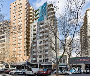 Stylish 2-Bedroom Apartment in the Heart of Melbourne - Photo 6