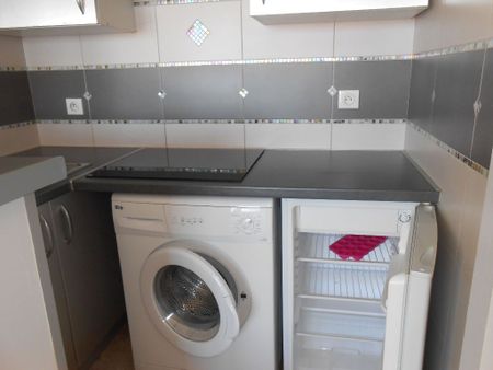 Location Appartement 1 pièce Meublé 24m² AJACCIO 20000 - Photo 3