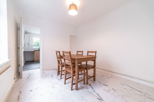 Dogfield Street, Cathays - Photo 1