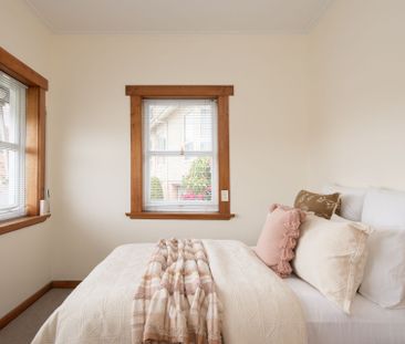 Feel at home, Living Here - Photo 1