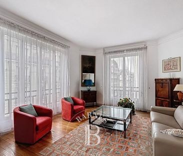 Appartement • Dupleix-Motte Picquet - Photo 1