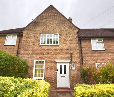 2 Bedroom Mid Terrace House to let in Bromley - Photo 2