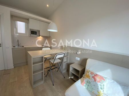 Stylish Studio Apartment with an Elevator close to Sagrada Familia - Photo 4