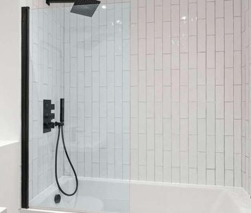 London Road, Sittingbourne, Kent, ME10 - Photo 6