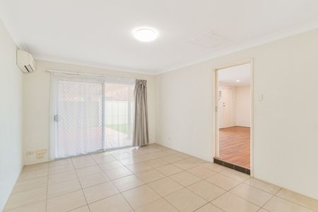 PRIVATE REAR DUPLEX IN RIVERSIDE STREET - Photo 3