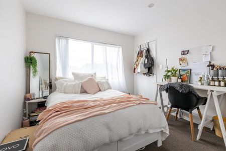 Exceptional 4-Bedroom Family Home in Mt Wellington - Photo 4