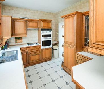 2 bedroom semi-detached house to rent - Photo 5