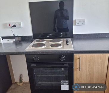 3 bedroom terraced house to rent - Photo 5