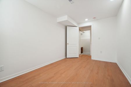 For Lease - 5554 Churchill Meadows Boulevard Unit# Lower, Mississauga, Ontario - Photo 2