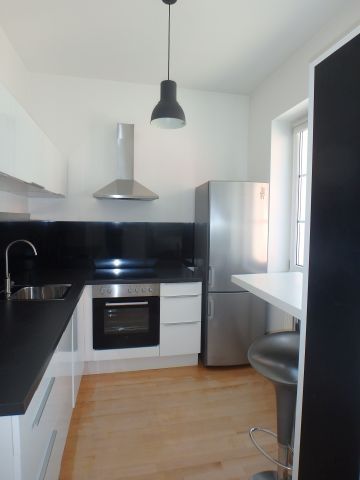 ENTZÜCKENDE WOHNUNG MIT TERRASSE UND AUTOSTELLPLATZ IN KREMS NÄHE DPU / IMC / Donau-Uni - Photo 4