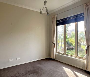 8 Aries Drive, Epping VIC 3076 - Photo 6