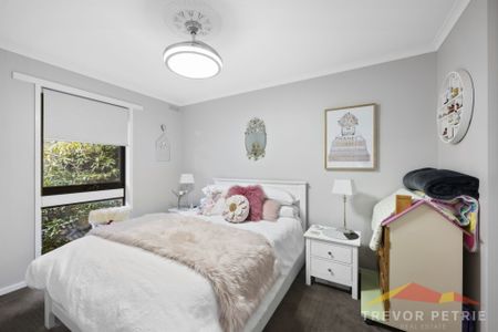 18 Aquila Ct, Ballarat North VIC 3350 - Photo 4