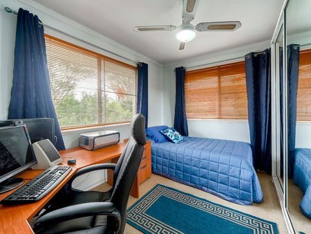 55 Rutherford Street, Stafford Heights QLD 4053 - House For Rent - $650 | Domain - Photo 3