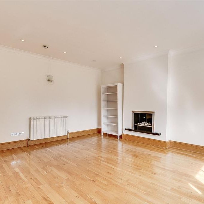 3 bedroom flat to rent - Photo 1