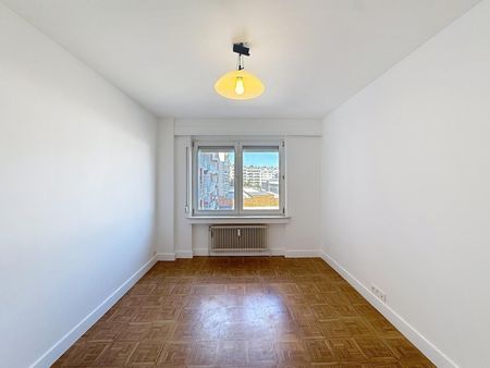 Appartement 1 chambre rénové avec balcon – Place du Tomberg 1, Woluwe-Saint-Lambert 📍 Woluwe-Saint-Lambert - Foto 2