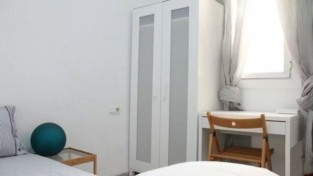 Carrer de Sant Roc, Barcelona, Catalonia 08014 - Photo 1