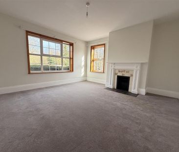 3 bedroom detached house to rent - Photo 6