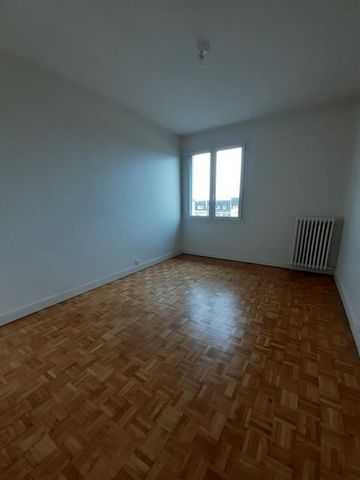 Location Appartement 4 pièces 78m² - Photo 3