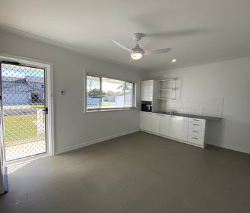 3/300 Beaconsfield Terrace, Brighton QLD 4017 - Photo 1