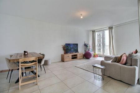 3.5 Zimmer, 84 m², 2. Stock - Foto 2