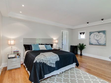 For Lease - 441 Oriole Parkway, Toronto, Ontario - Photo 4