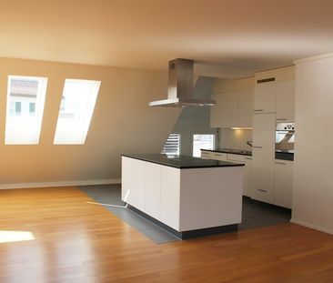 Maisonettewohnung in Volketswil - Photo 3